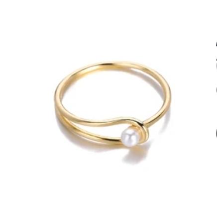 Modern Golden Pearl Ring